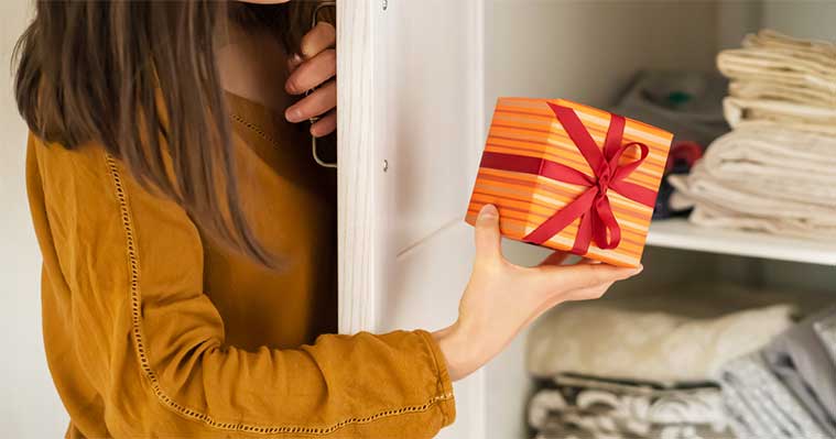 Christmas Shopping Made Easy: How Self Storage Can Help
