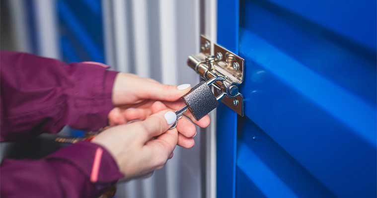 The Do's and Don’ts of storing sensitive items in self storage 
