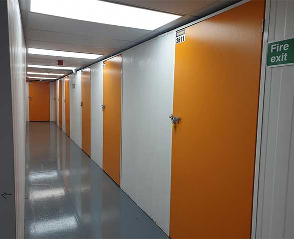 Self storage units in Oldbury - Safestore